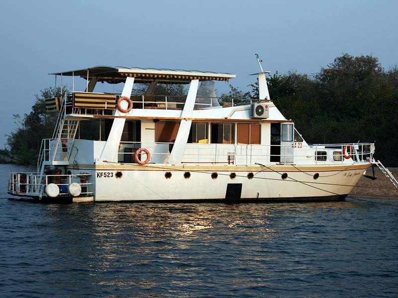 Kariba Houseboat Package